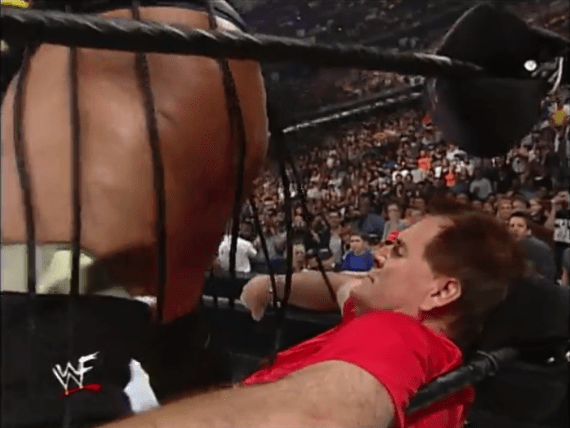 Rikishi gives Pete Rose a stink face - WrestleMania 2000